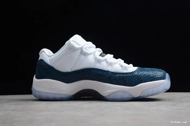 Jordan 11 Snakeskin Low Navy Air CD6846-102 Blue 0801